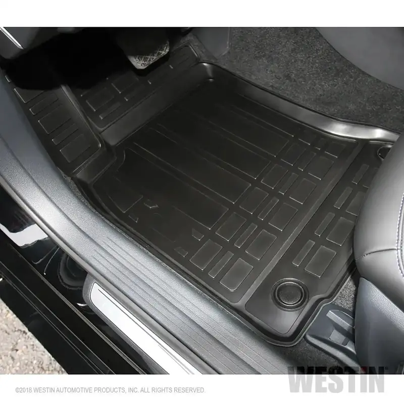 Westin Profile Black Floor Liners – 4-Piece Set For 2016–2018 Infiniti Q30 1